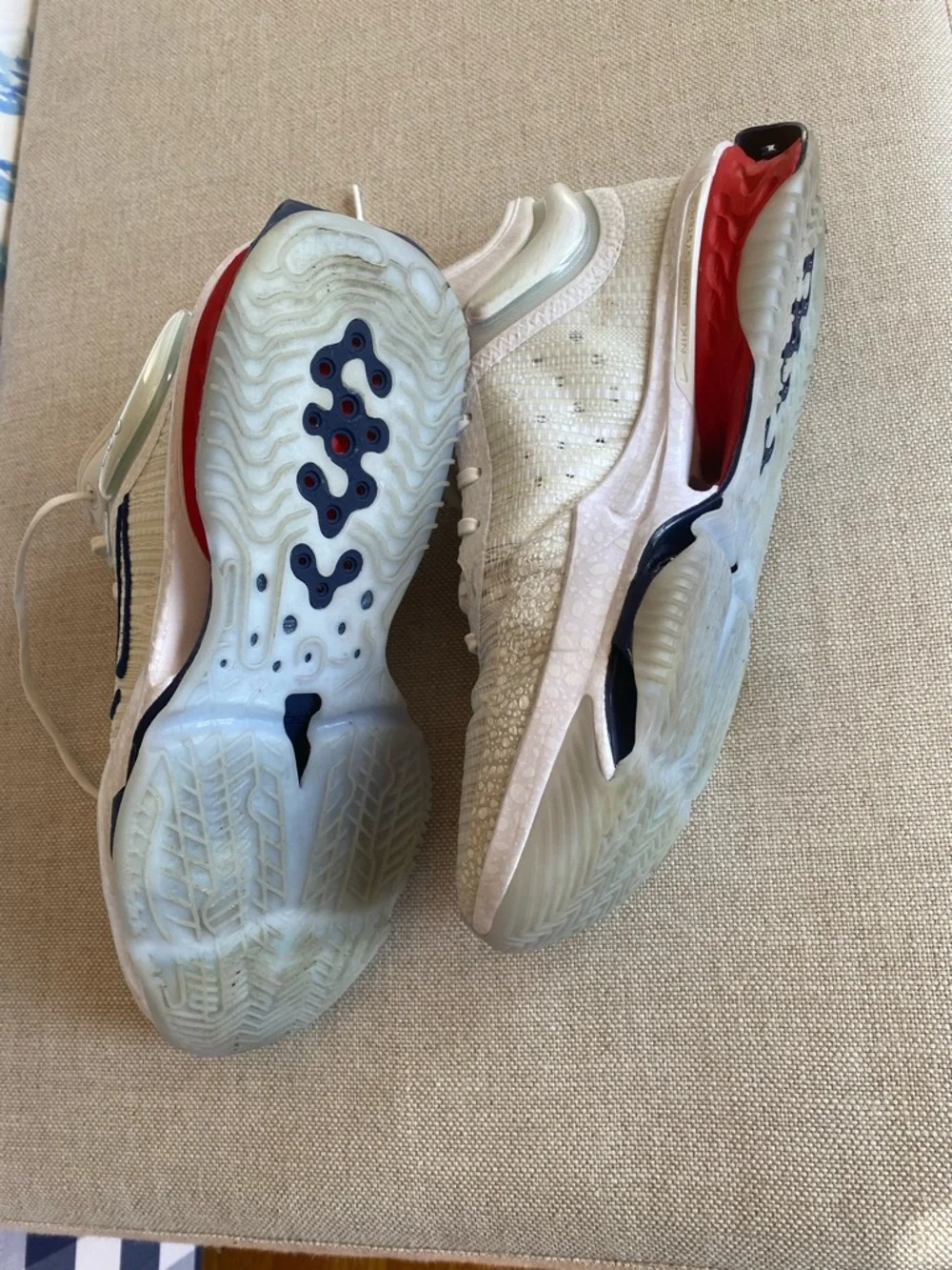 Nike Air Zoom GT Jump 2 Men’s Sneakers with Navy Swoosh and Red Accents - Picture 7 of 12